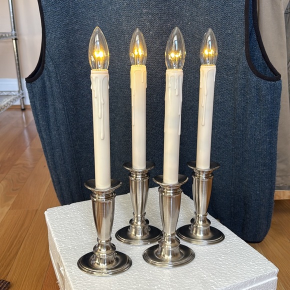 Battery Operated Window Candles - Picture 5 of 11